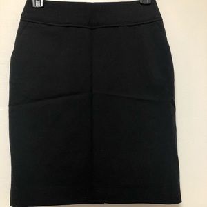 🎉HOST PICK- HM pencil skirt